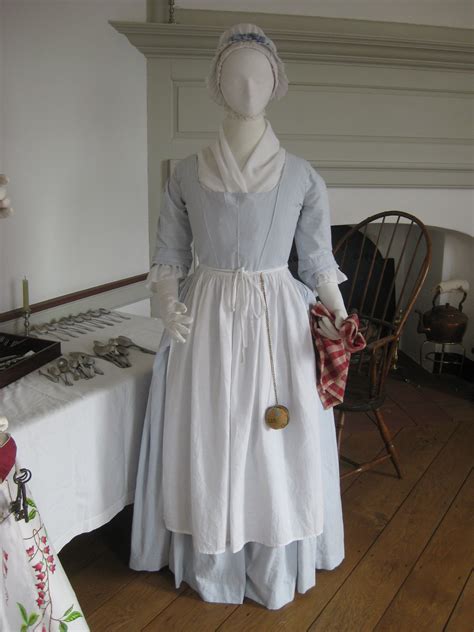 18th century reproduction clothing